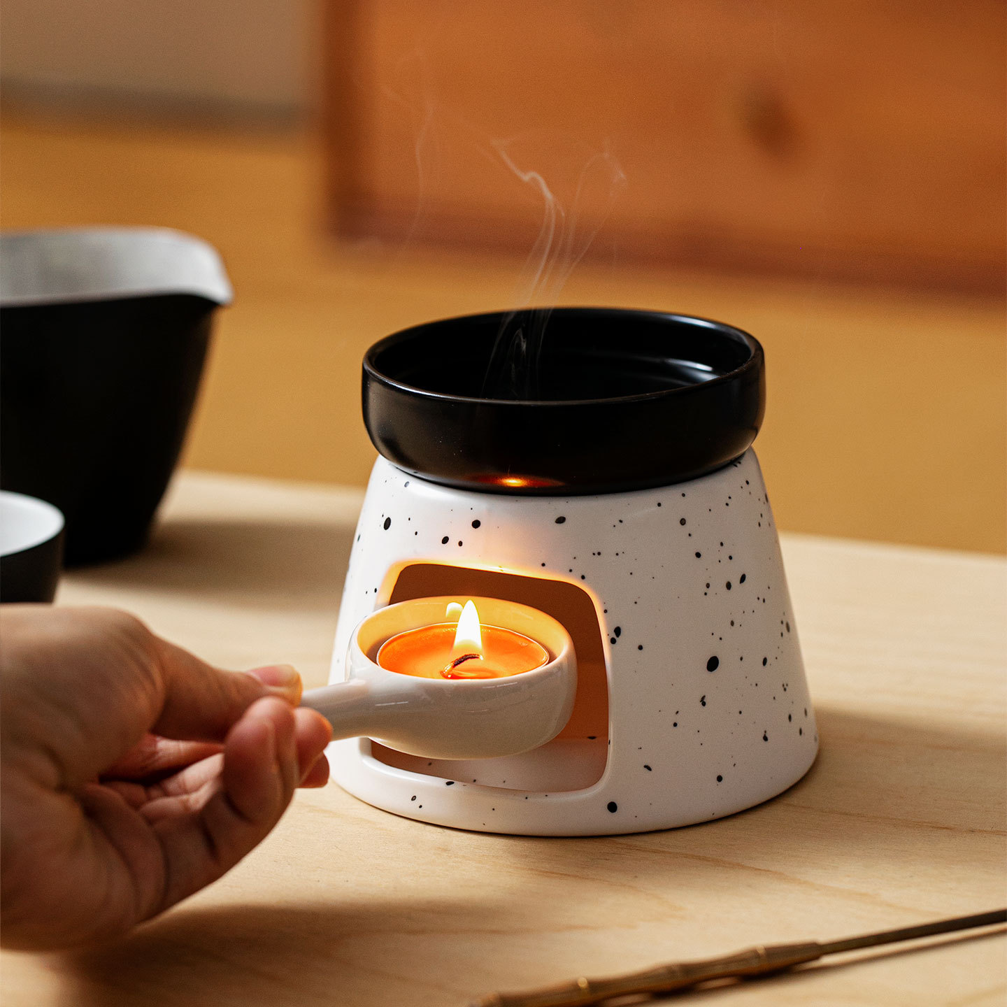 Nordic Scented CandlesTealight Holder Stylish Ceramics Essential Oil Burners for Home Office Decors