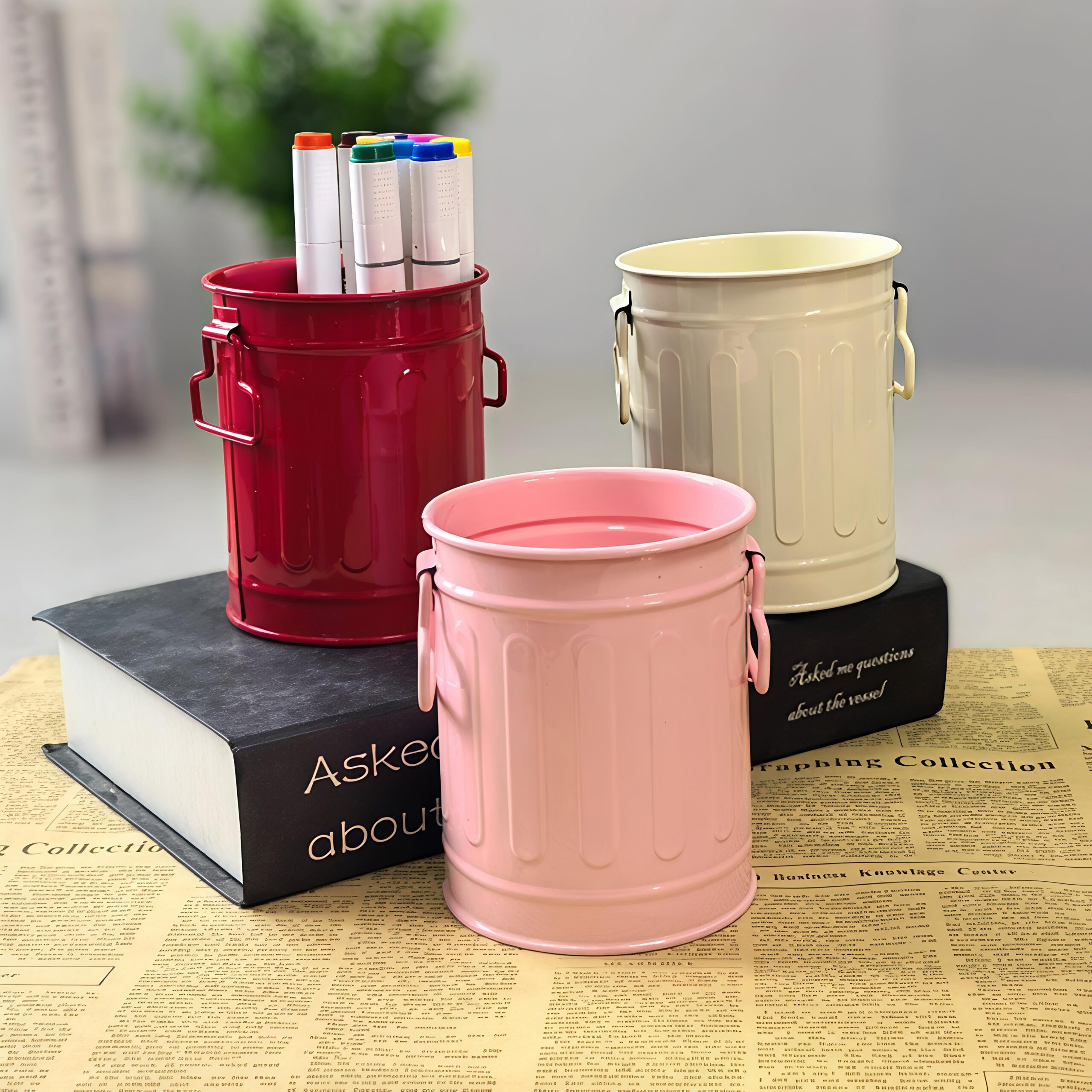 Desktop Metal Pen Holder Colorful Small Mini Pencil Bucket with Handle for Stationary Supplies