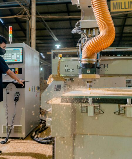 Industrial Equipment & Machinery